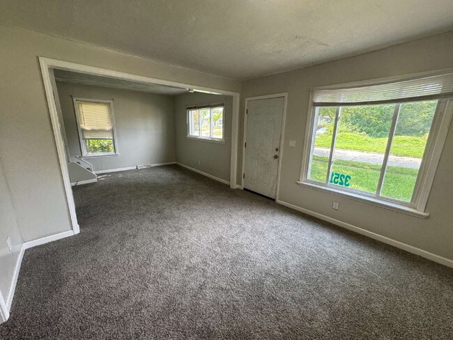 Building Photo - 3251 Spruce St