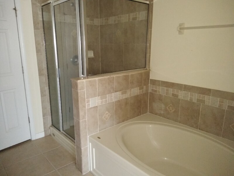 Building Photo - 2564 Middleton Grove Dr
