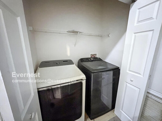 Building Photo - 1564 Deer Tree Ln