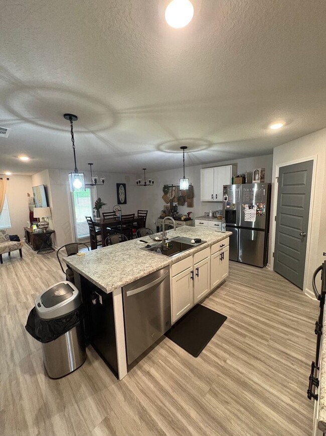 Building Photo - 6731 Cambrian Ridge