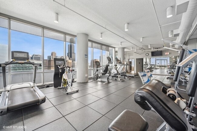 Building Photo - 737 W Washington Blvd