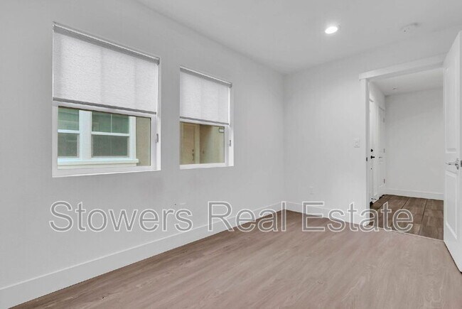 Building Photo - 1416 Julia Ln