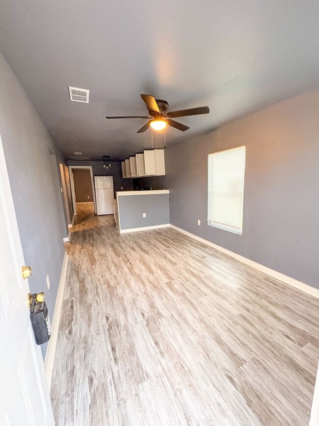 Building Photo - 806 S 22nd St