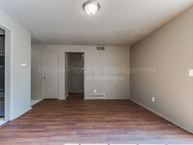 Building Photo - 4008 SE 47th St