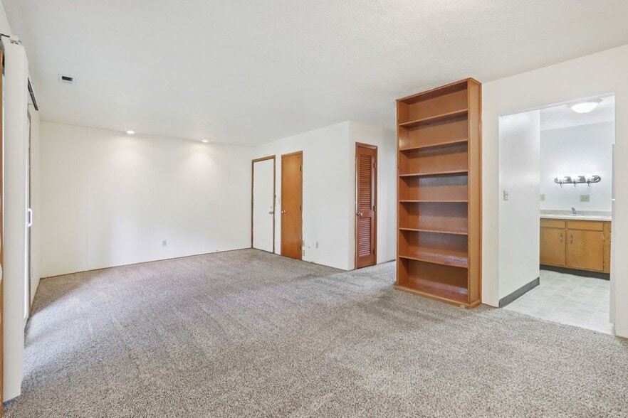 Interior Photo - Fountain Park Apartments | Specials Availa...