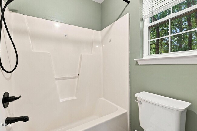 Building Photo - 108 Bristol Ct