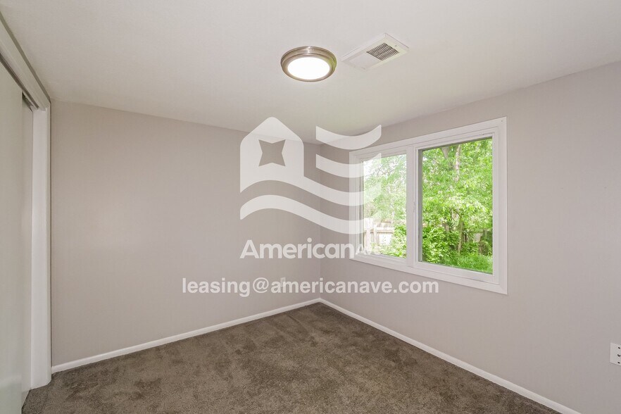 Building Photo - 7405 Montgall Ave