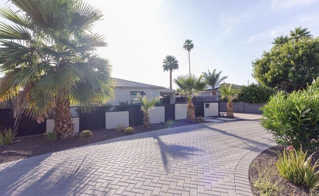 Building Photo - 4214 N 20th St