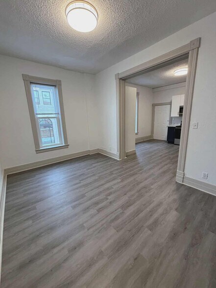 Building Photo - 1400 Central Ave