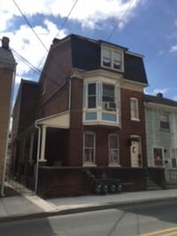 Building Photo - 654 W College Ave