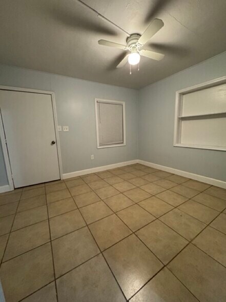 Building Photo - 1108 29th St NW