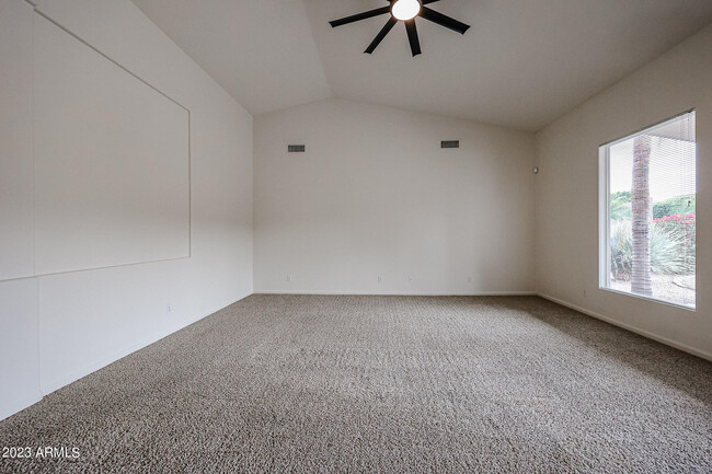 Building Photo - 4603 W Villa Linda Dr