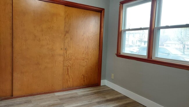 Building Photo - PRE-LEASE!! Beautiful 2 Bedroom/ 1 Bathroom House