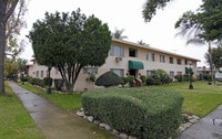 Building Photo - Courtyard Apartments