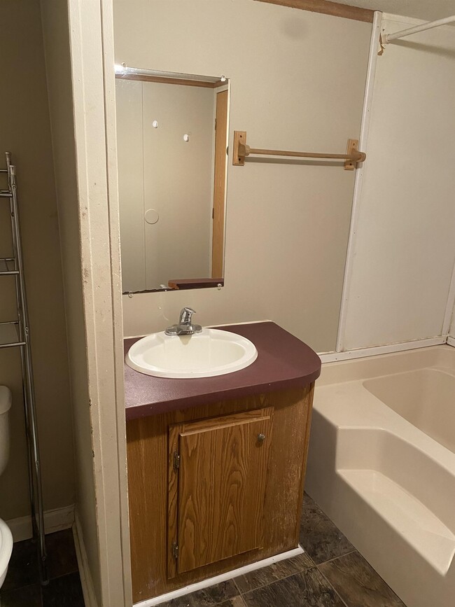 Building Photo - 203 Zackary St