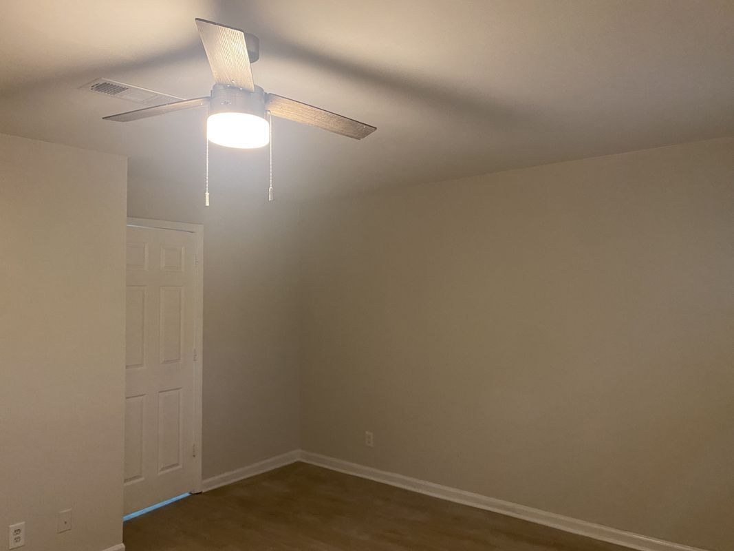 Building Photo - 6368 Baker Ct