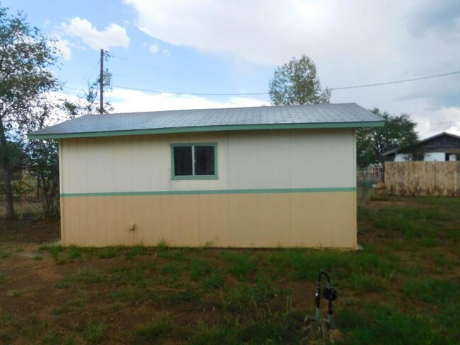 Building Photo - 154 E Papago Way