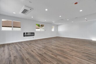 Building Photo - Spacious 3BR NoHo Home w/ Luxury European Finishes