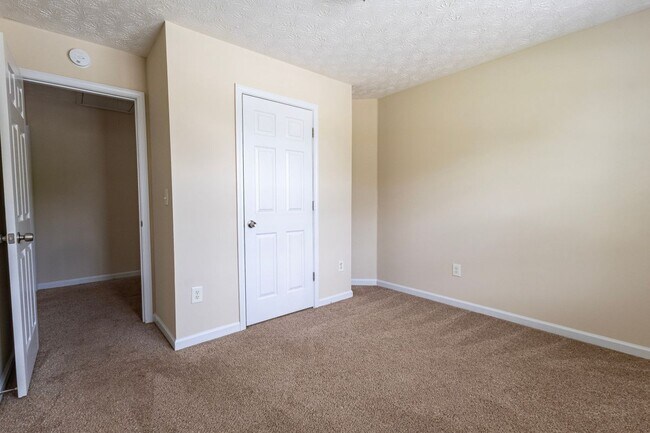 Building Photo - 2432 Pendergrass Ln