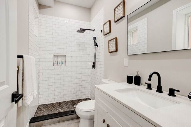 Building Photo - 1927 N 33rd St