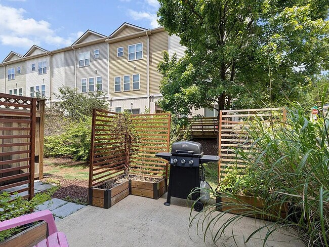 Building Photo - Build Equity Like a Homeowner – Lease to Own