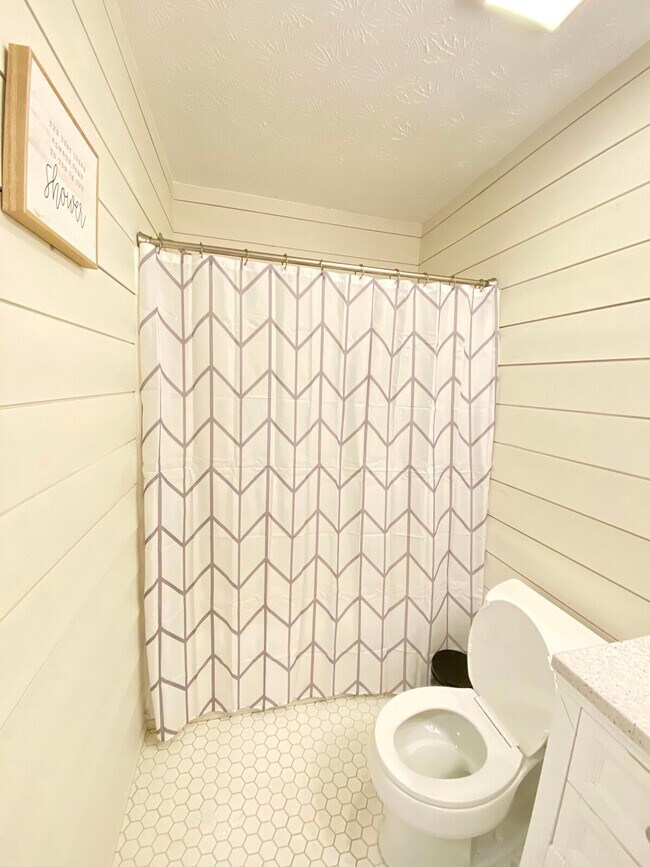 Building Photo - 4348 Todd Rd