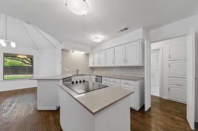 Building Photo - 206 Carnoustie Dr