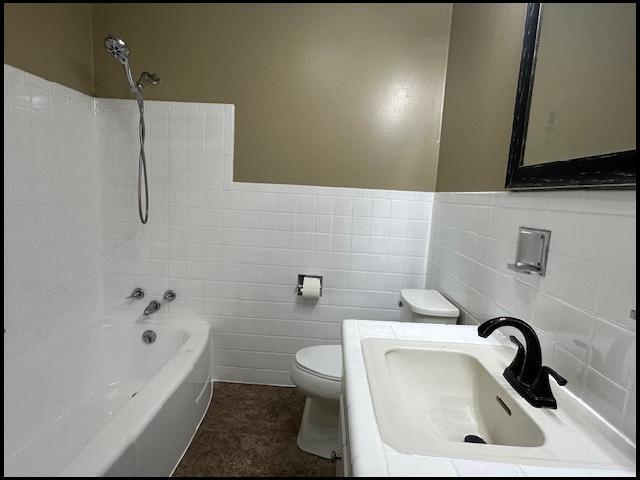 Building Photo - 26 Rosemont Dr