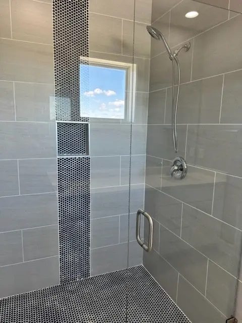 Master Shower - 4347 Old Goins Rd