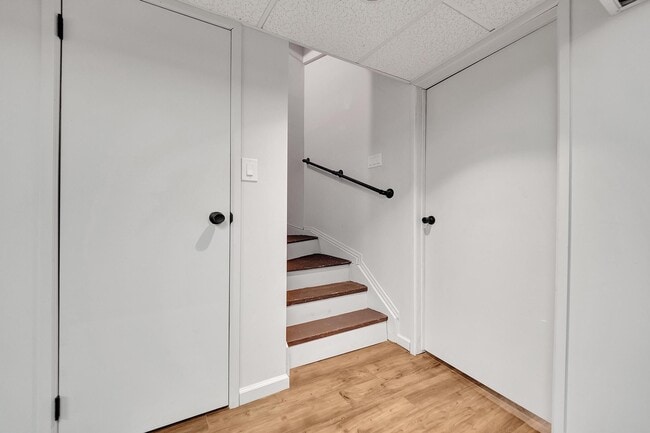 Building Photo - 41705 Broquet Dr