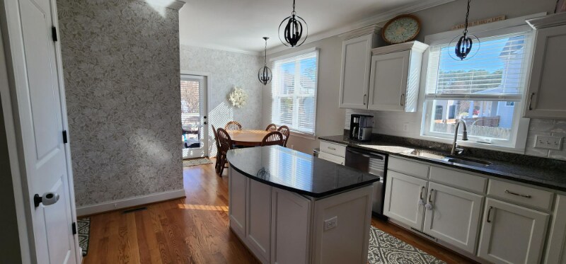 Building Photo - 8148 Beckwith Dr