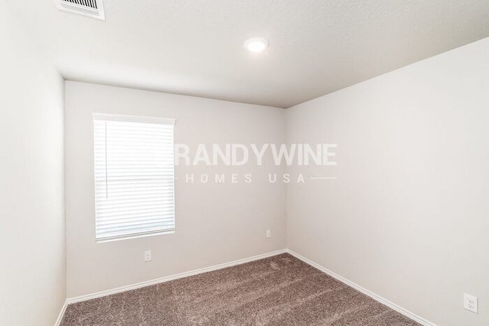 Building Photo - 7218 Winding Finger