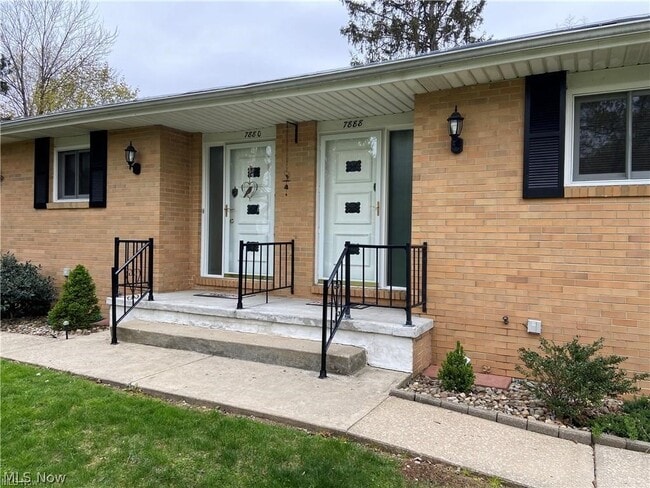 Building Photo - 7880 French Dr