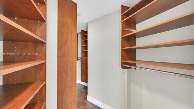 Building Photo - 2475 Brickell Ave