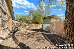 Building Photo - 308 E Cheryl Dr