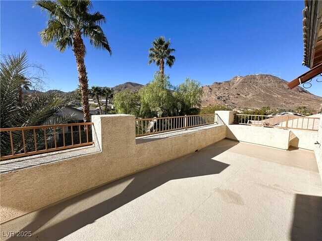 Building Photo - 767 Tossa De Mar Ave