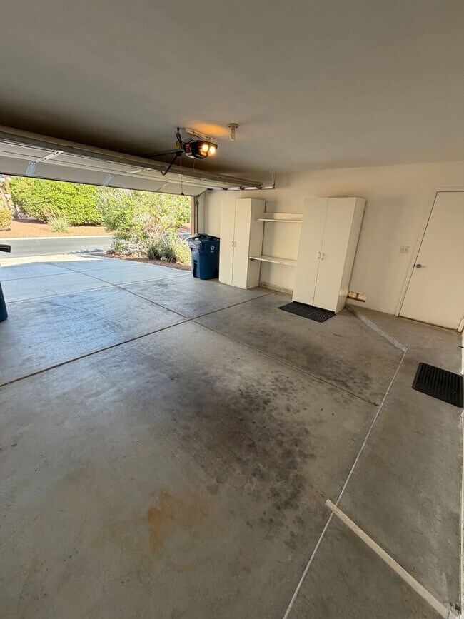 Building Photo - AMERICANA Property Mgmt - Charming 55+ Single-Story in Guard-Gated Los Prados!