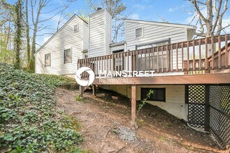 Building Photo - 3 Bedroom Pet-Friendly Home in Kennesaw, GA with Main Street Renewal