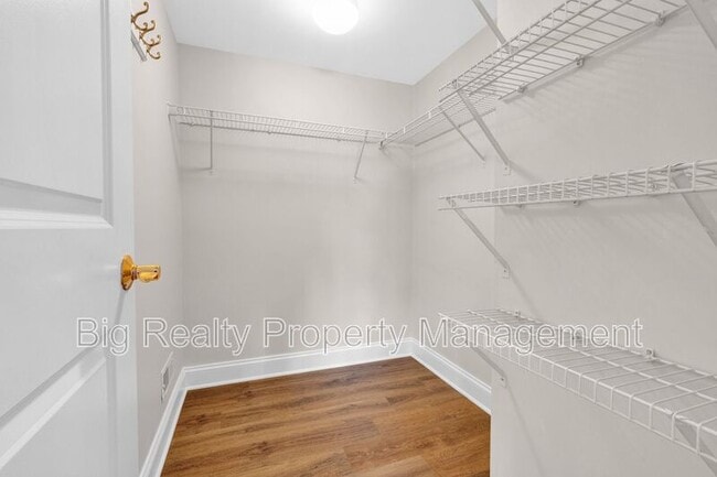 Building Photo - 364 Prospect Ave