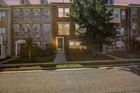 Building Photo - 1114 Ellis Ave