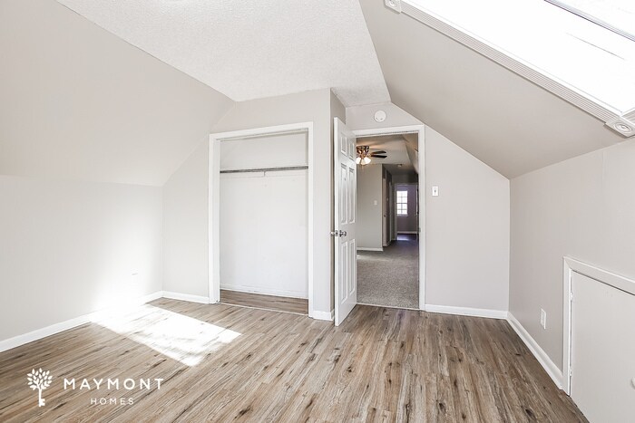 Building Photo - 104 Willow Grove Rd