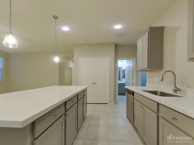 Building Photo - 17571 W Monte Lindo Ln