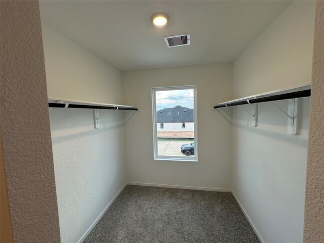 Building Photo - 3081 Dylan Skyland