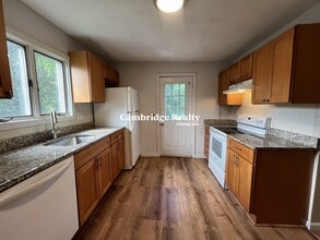 Building Photo - 143 Washington Cir