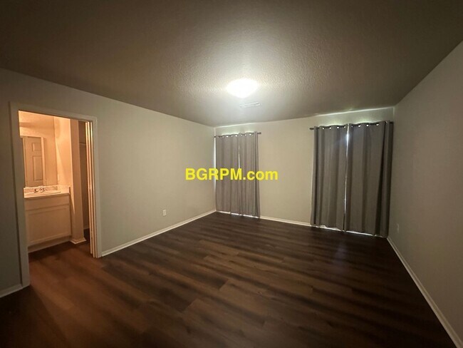 Building Photo - Great 4 Bedroom for rent!