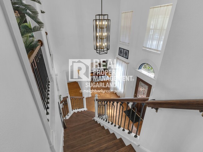 Building Photo - 4410 Heatherwilde St