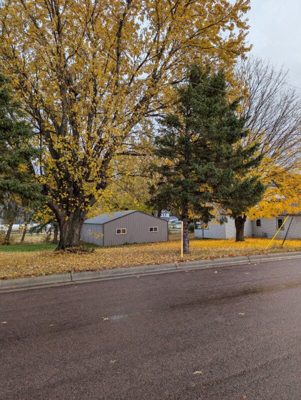 Building Photo - 500 Skyview Ave