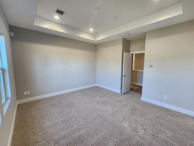 Building Photo - 3206 Bostic St