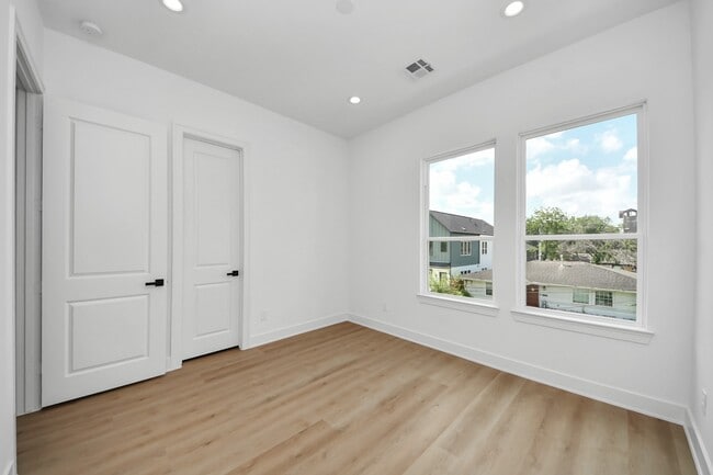 Building Photo - 4607 Gunter St