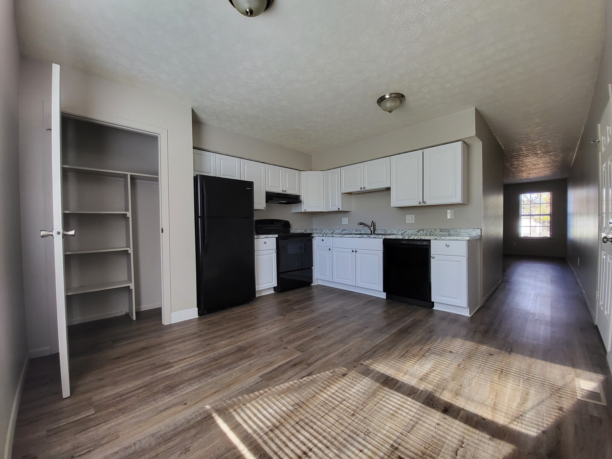 Building Photo - 3803 Zephyr Pl
